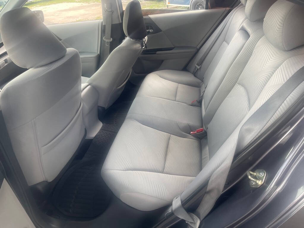 Used 2017 Honda Accord LX image 10