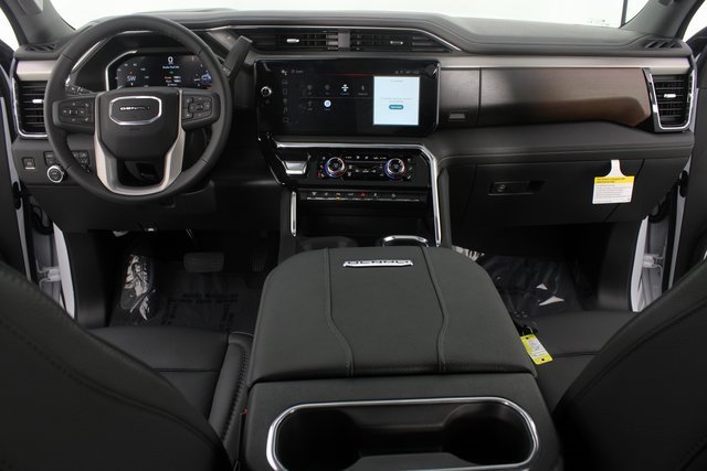 New 2026 GMC Sierra 2500 Denali w/ Denali Reserve Package image 13