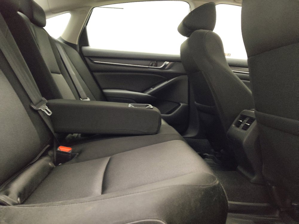 Used 2019 Honda Accord EX image 19