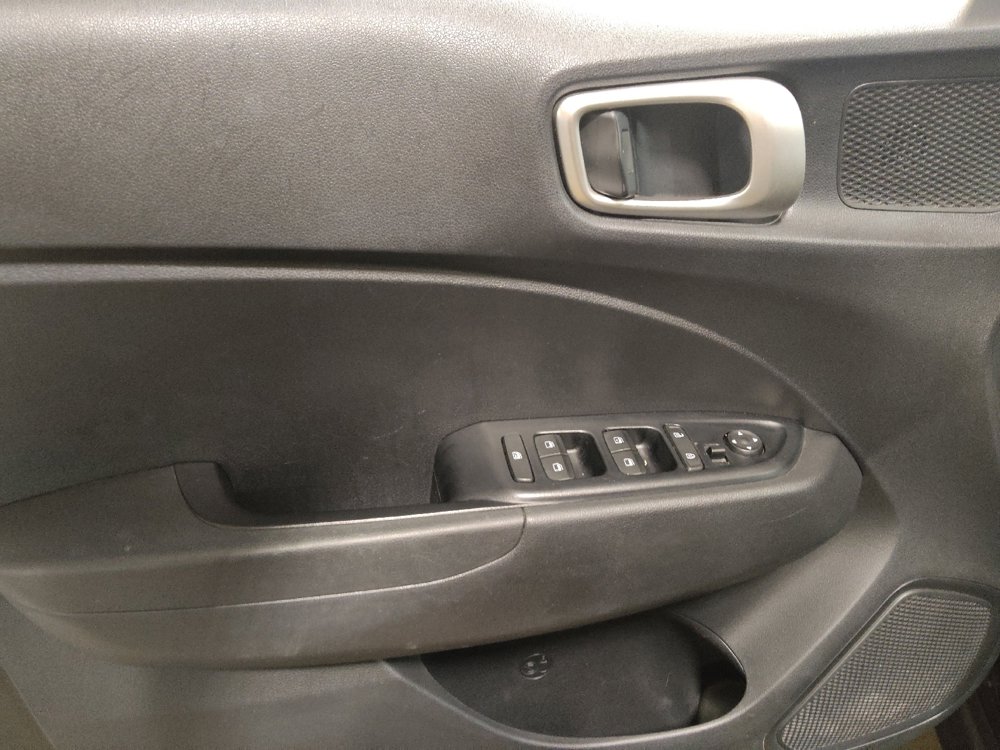 Used 2020 Hyundai Venue SEL w/ Convenience Package image 27