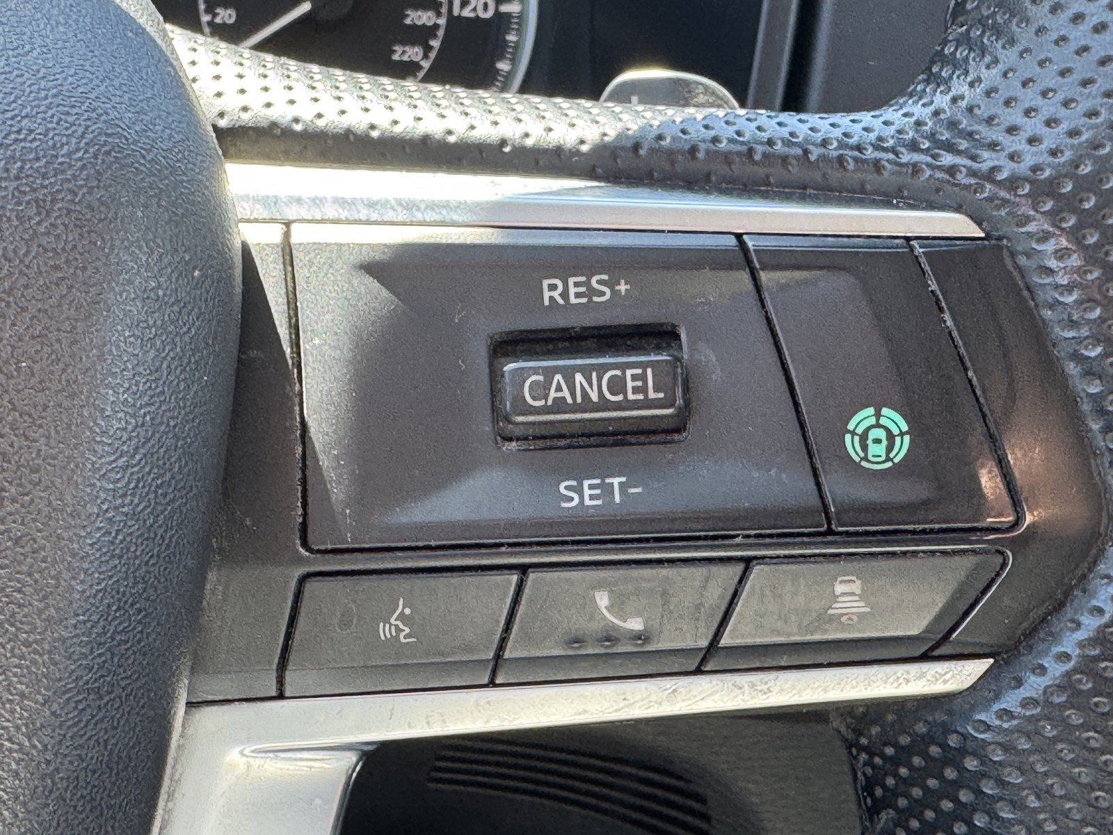 Used 2024 Mitsubishi Outlander SE Black Edition AWD/4WD image 23