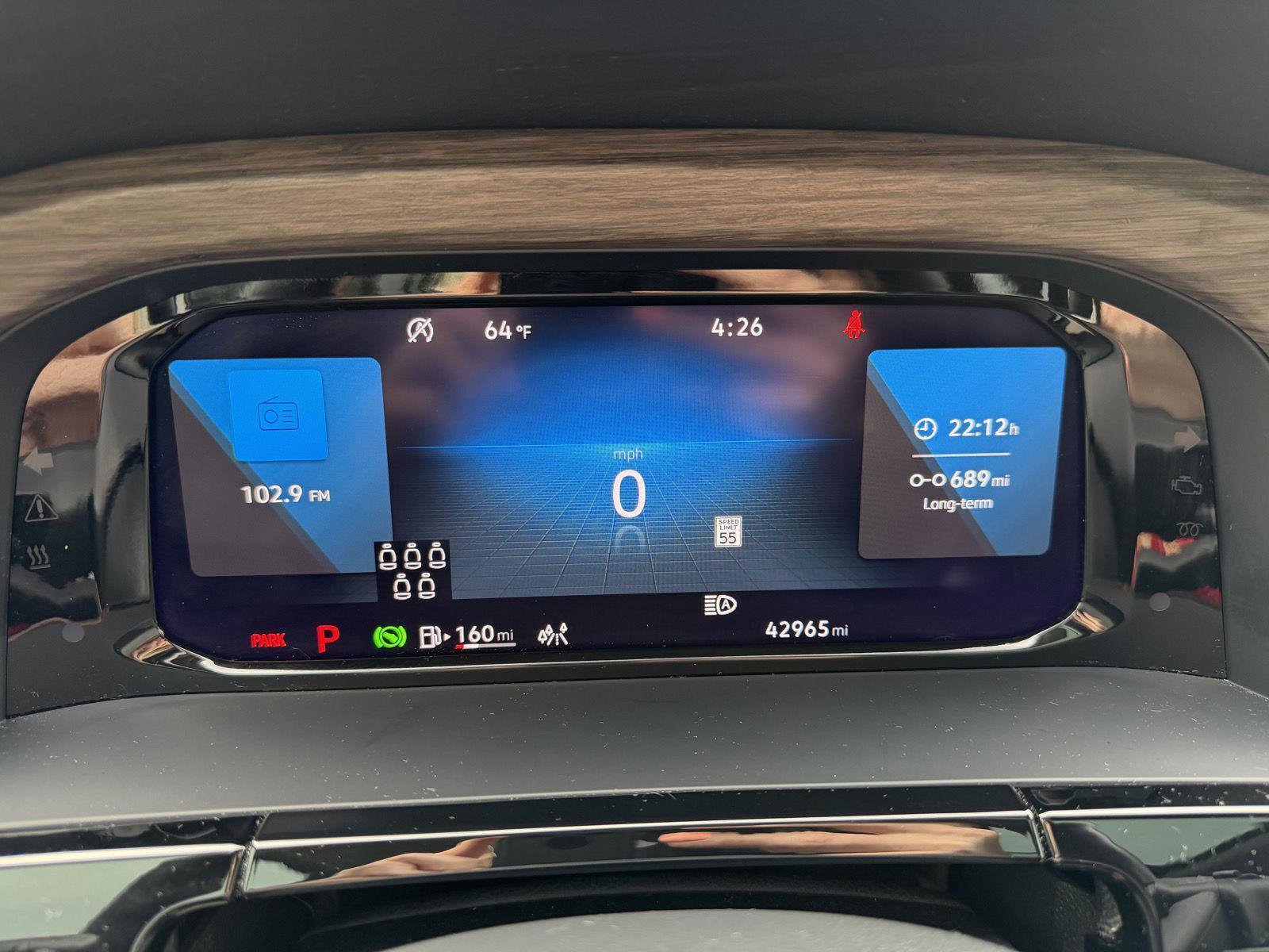 Used 2024 Volkswagen Atlas SEL Premium R-Line image 10