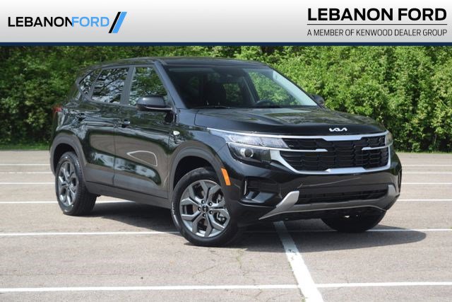 Used 2025 Kia Seltos LX AWD/4WD image 1