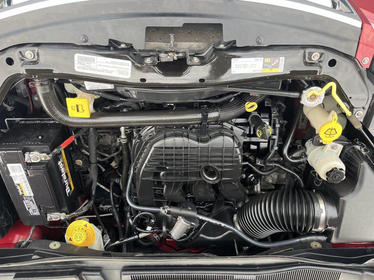 Used 2015 Chrysler Town & Country Touring image 19