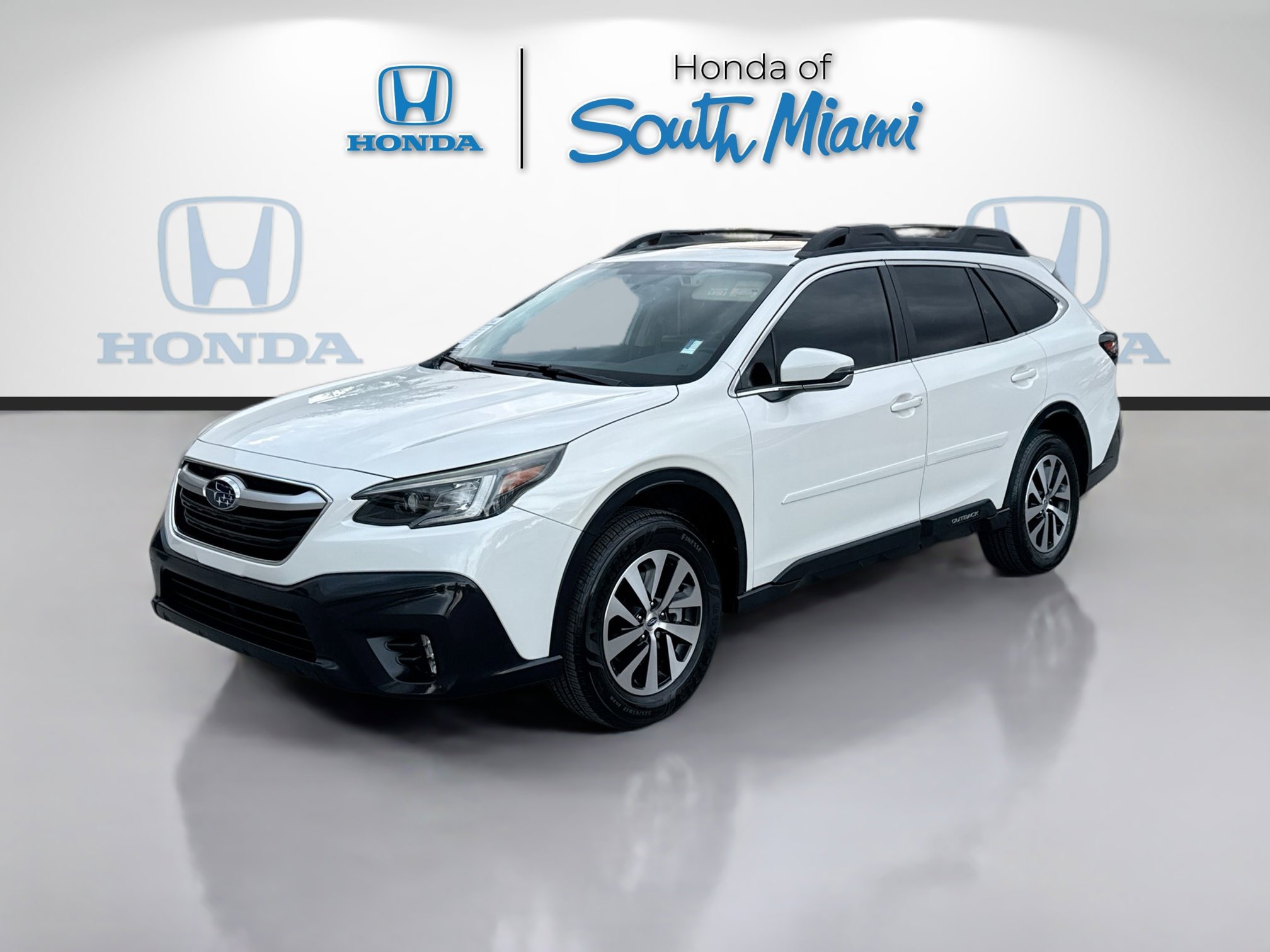 Used 2020 Subaru Outback Premium image 3