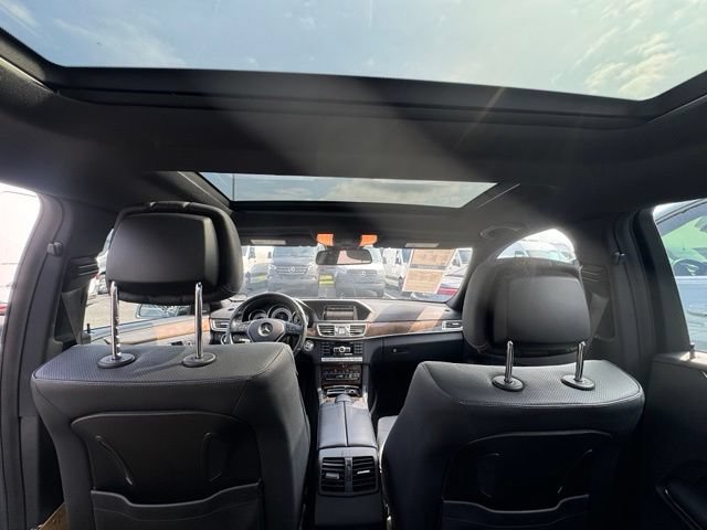 Used 2014 Mercedes-Benz E 550 4MATIC Sedan image 22