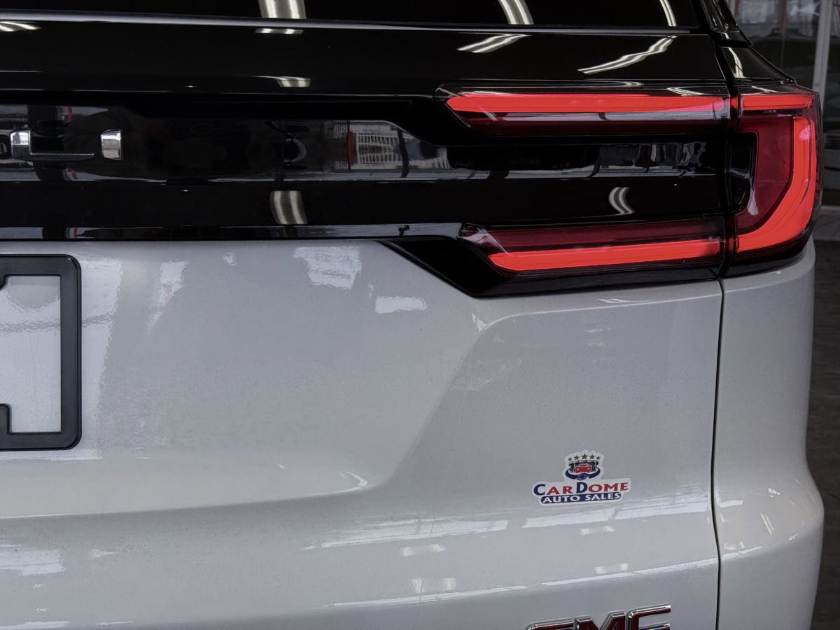 Used 2024 GMC Acadia Denali FWD image 15
