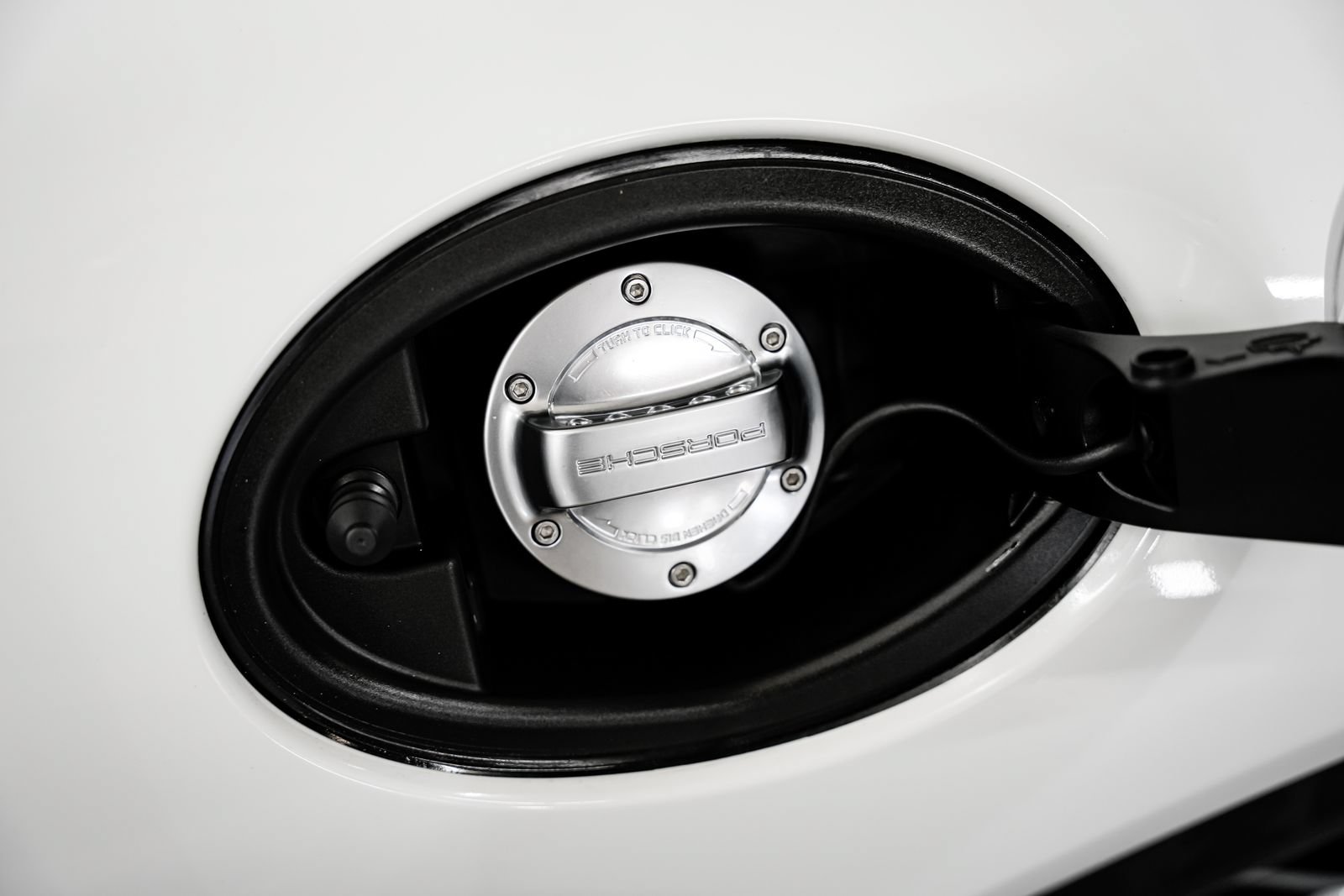 Used 2014 Porsche 911 Turbo S AWD/4WD image 40