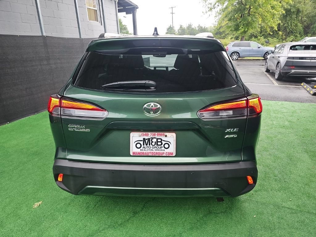 Used 2025 Toyota Corolla Cross XLE AWD/4WD image 4