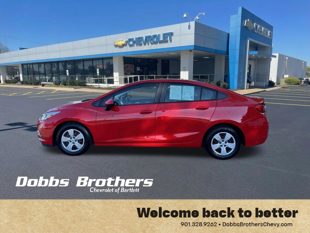 Used 2018 Chevrolet Cruze LS FWD image 4