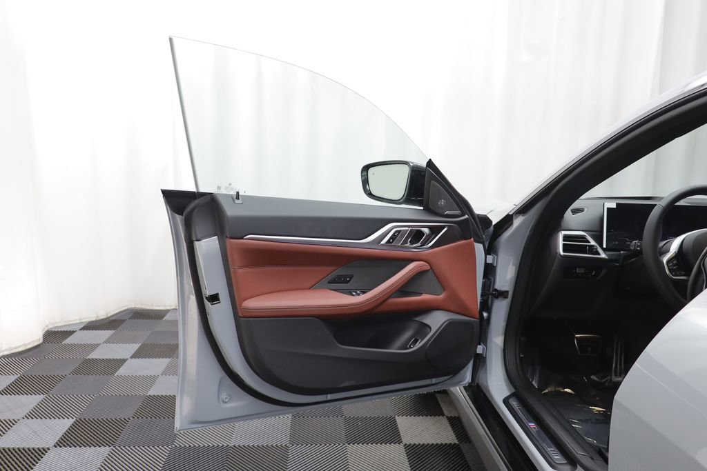 New 2026 BMW i4 xDrive40i w/ M Sport Package AWD/4WD image 5