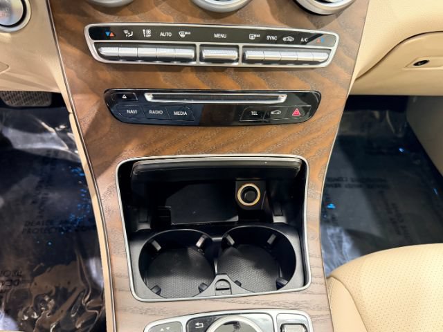 Used 2019 Mercedes-Benz GLC 300 4MATIC image 23