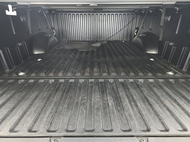 Used 2025 Toyota Tundra Limited AWD/4WD image 21