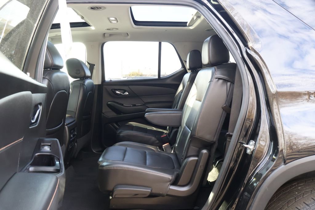 Used 2020 Chevrolet Traverse LT w/ LT Premium Package image 40