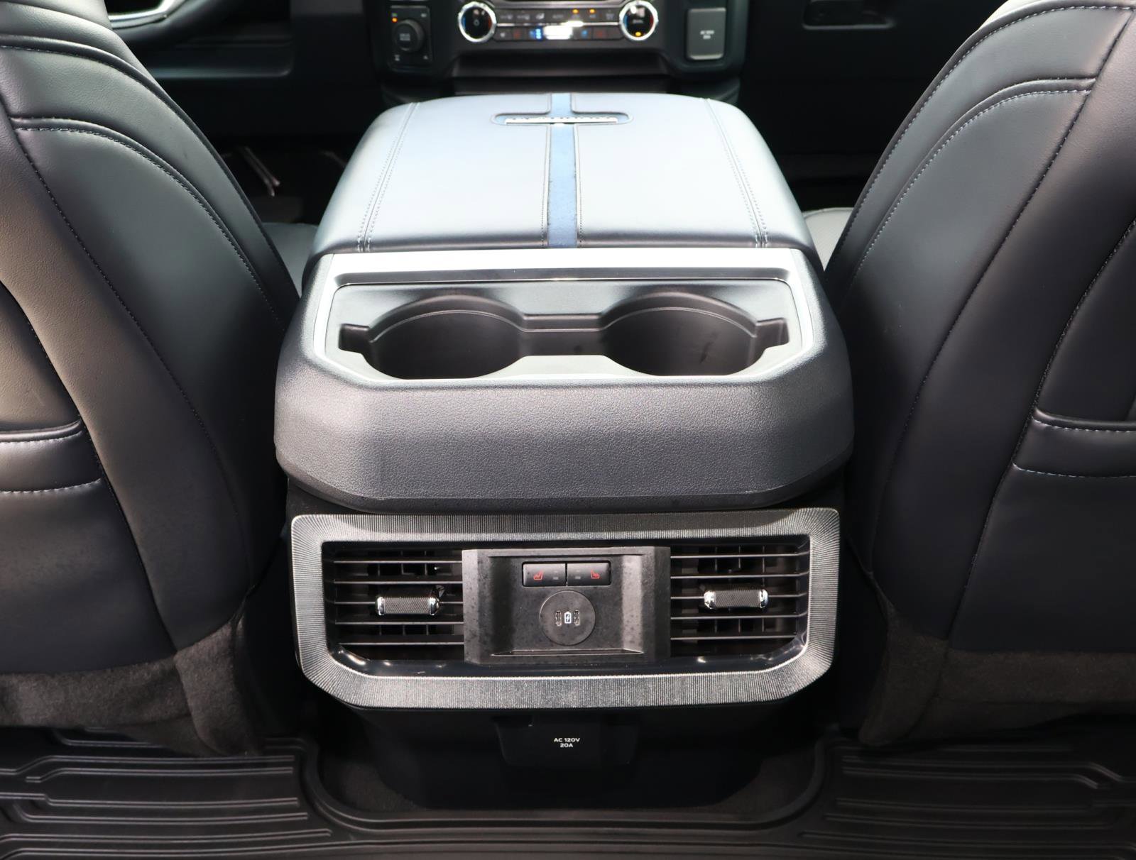 Used 2025 Ford F250 Platinum image 17