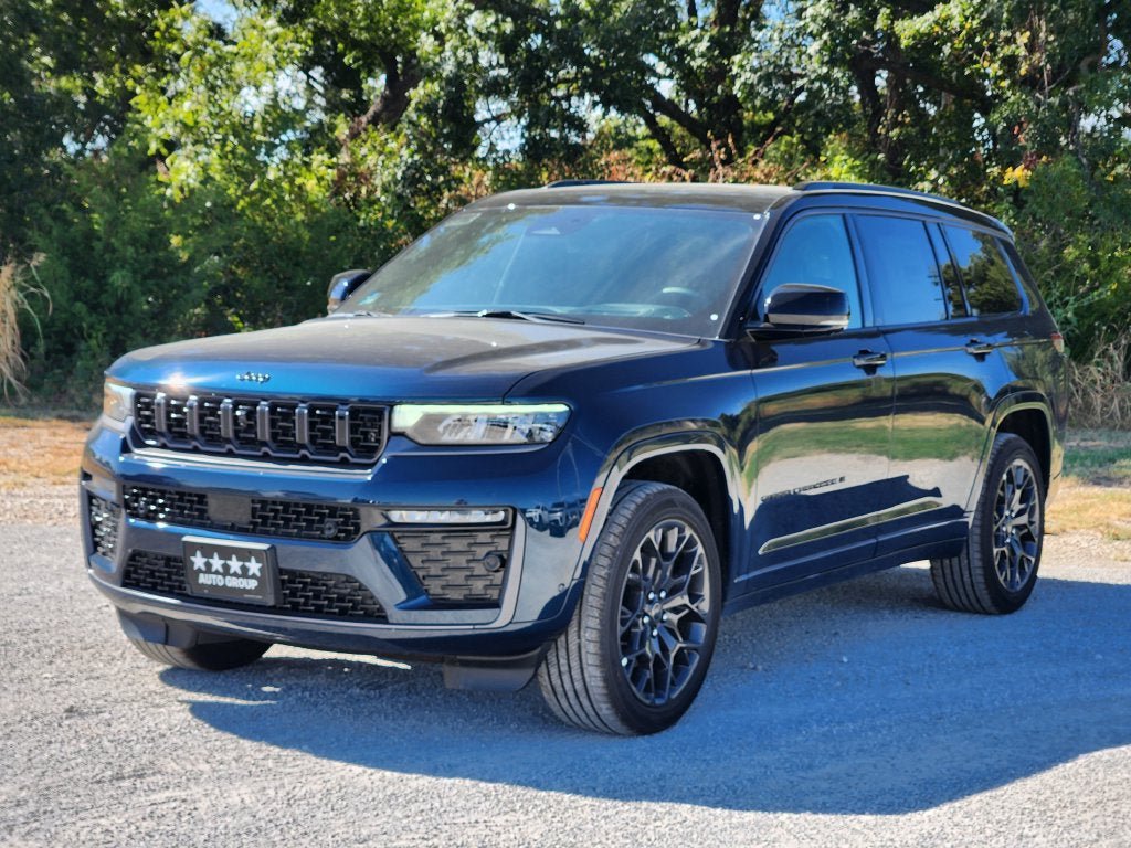 New 2027 Jeep Grand Cherokee L Summit w/ Obsidian Package AWD/4WD image 2