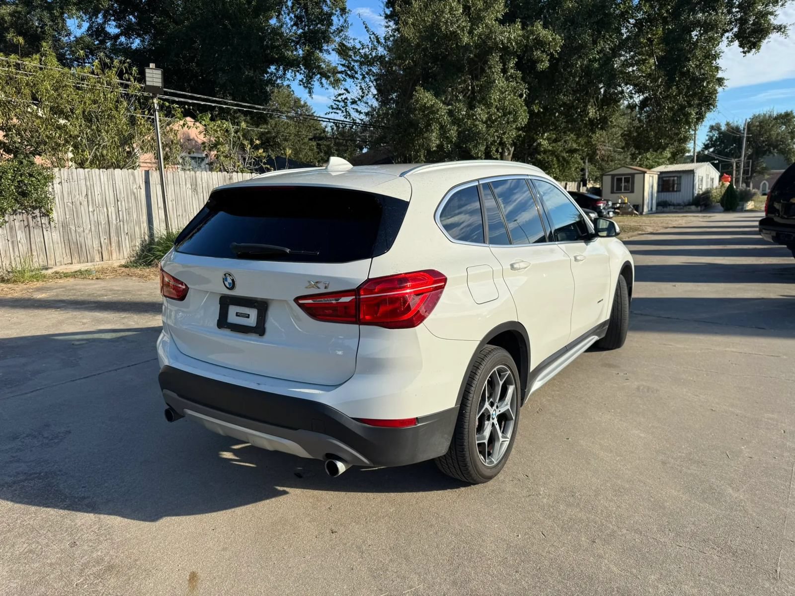 Used 2017 BMW X1 sDrive28i FWD image 5