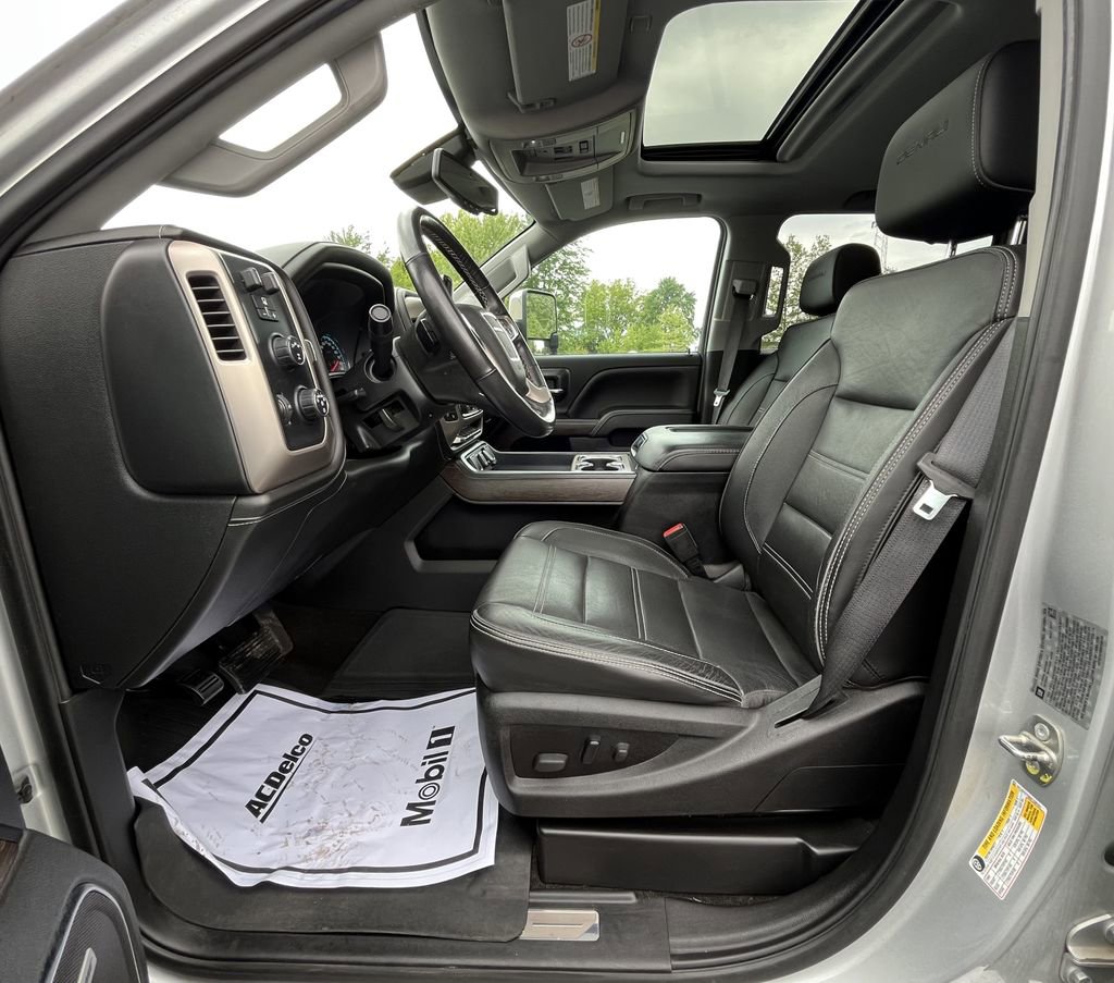 Certified 2017 GMC Sierra 3500 Denali w/ Duramax Plus Package AWD/4WD image 9