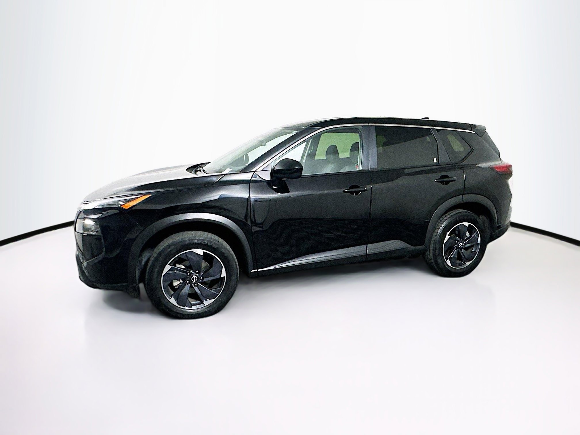 Used 2024 Nissan Rogue SV image 4