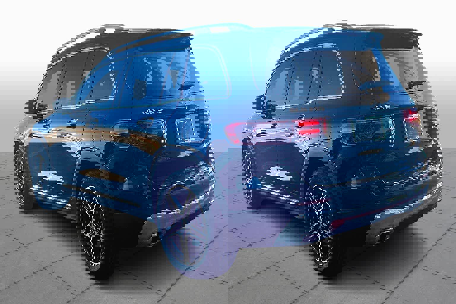 New 2026 Mercedes-Benz GLB 250 4MATIC image 12