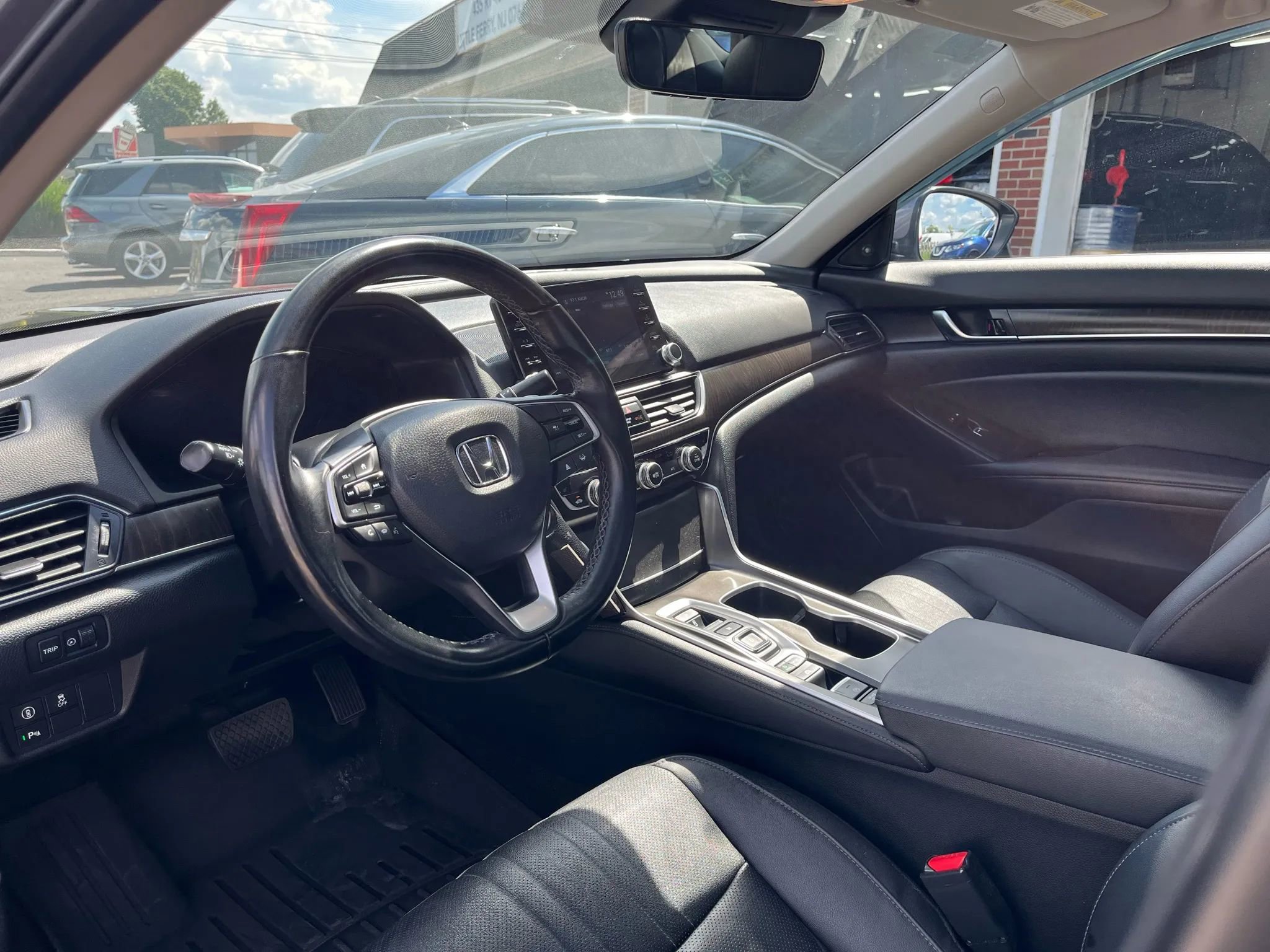 Used 2022 Honda Accord EX-L image 10