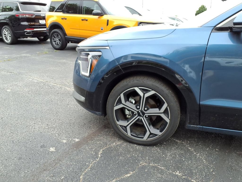 Used 2025 Kia Niro EX Touring FWD image 23