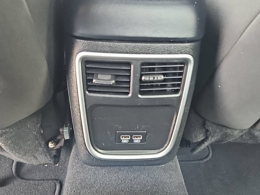 Used 2023 Dodge Charger SXT RWD image 25