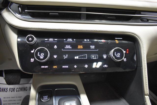 Used 2025 INFINITI QX60 Luxe w/ Vision Package image 21