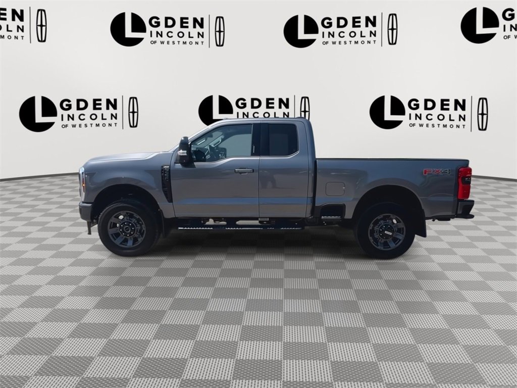 Used 2024 Ford F350 Lariat w/ Sport Appearance Package image 5