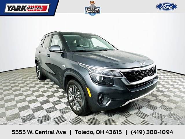 Used 2023 Kia Seltos S w/ Navigation Package