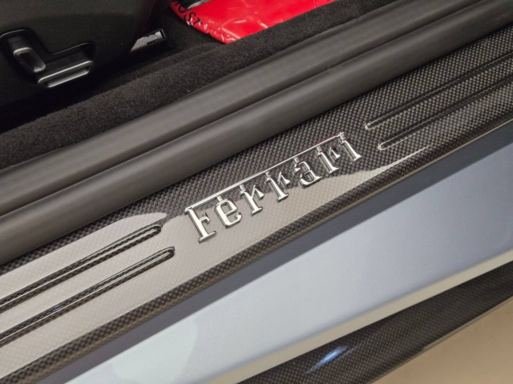 Used 2023 Ferrari Portofino M RWD image 29