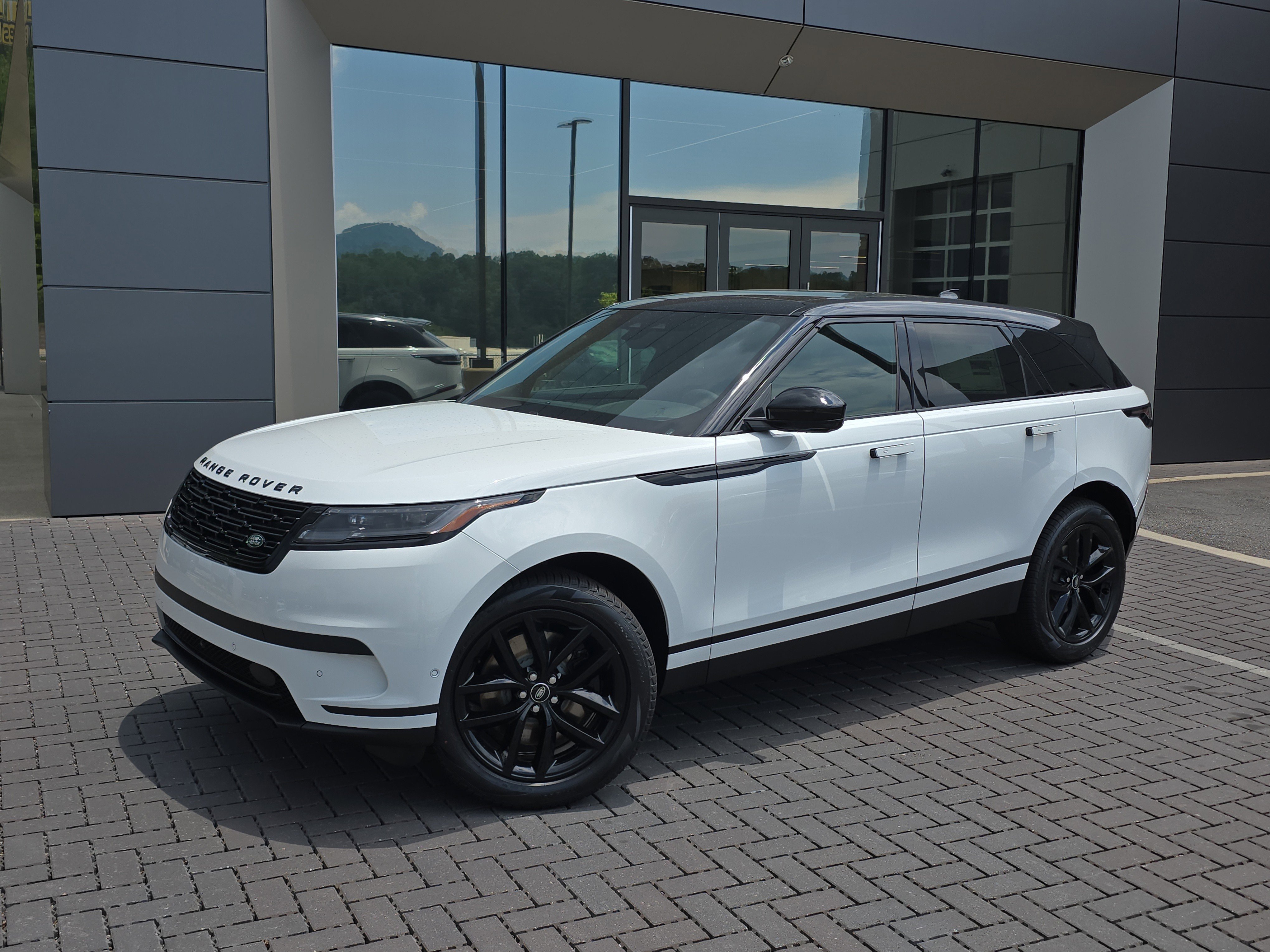Certified 2026 Land Rover Range Rover Velar S AWD/4WD image 1