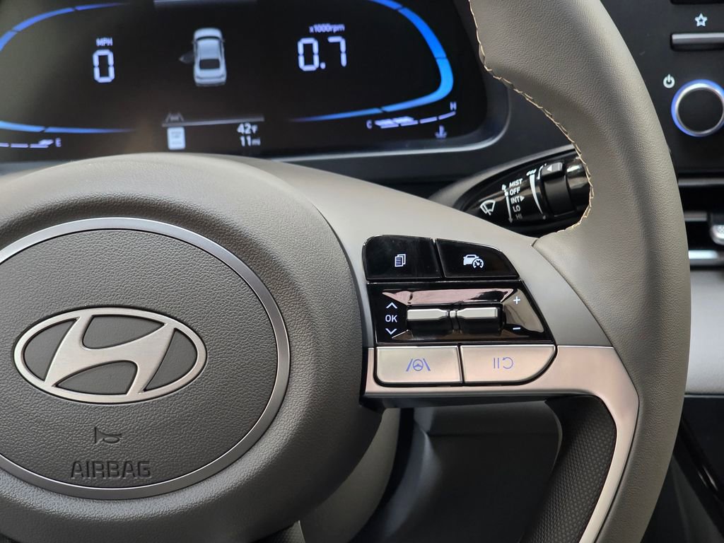 New 2026 Hyundai Elantra Sport FWD image 16
