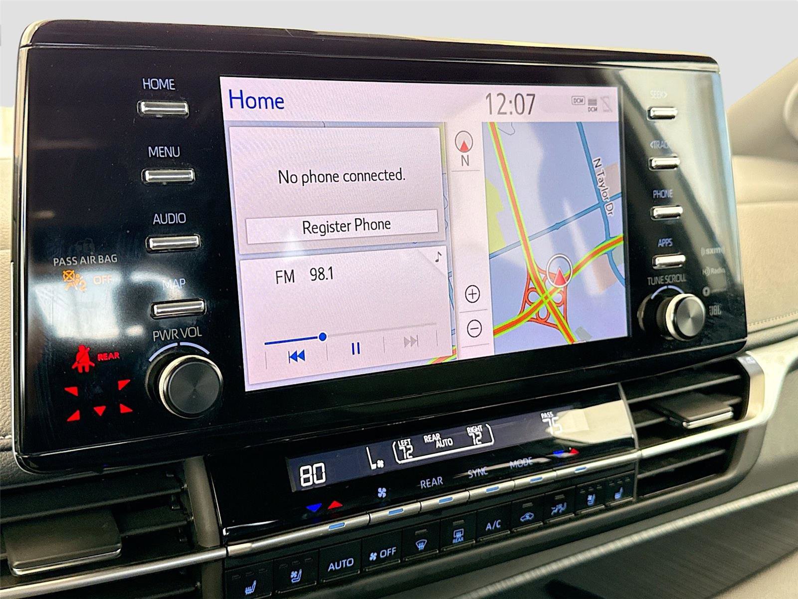 Used 2023 Toyota Sienna XSE image 14