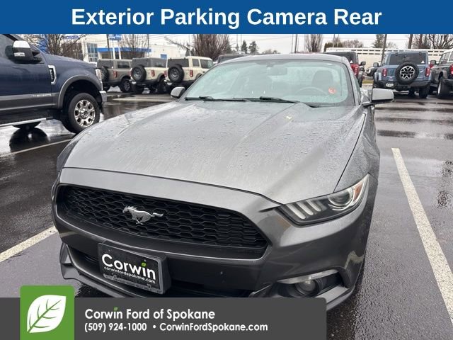 Used 2015 Ford Mustang Coupe image 3