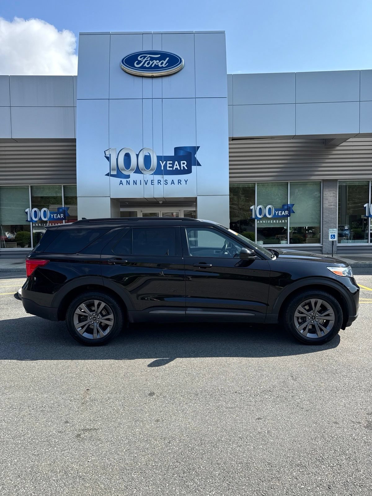 Certified 2023 Ford Explorer XLT w/ Equipment Group 202A AWD/4WD image 2