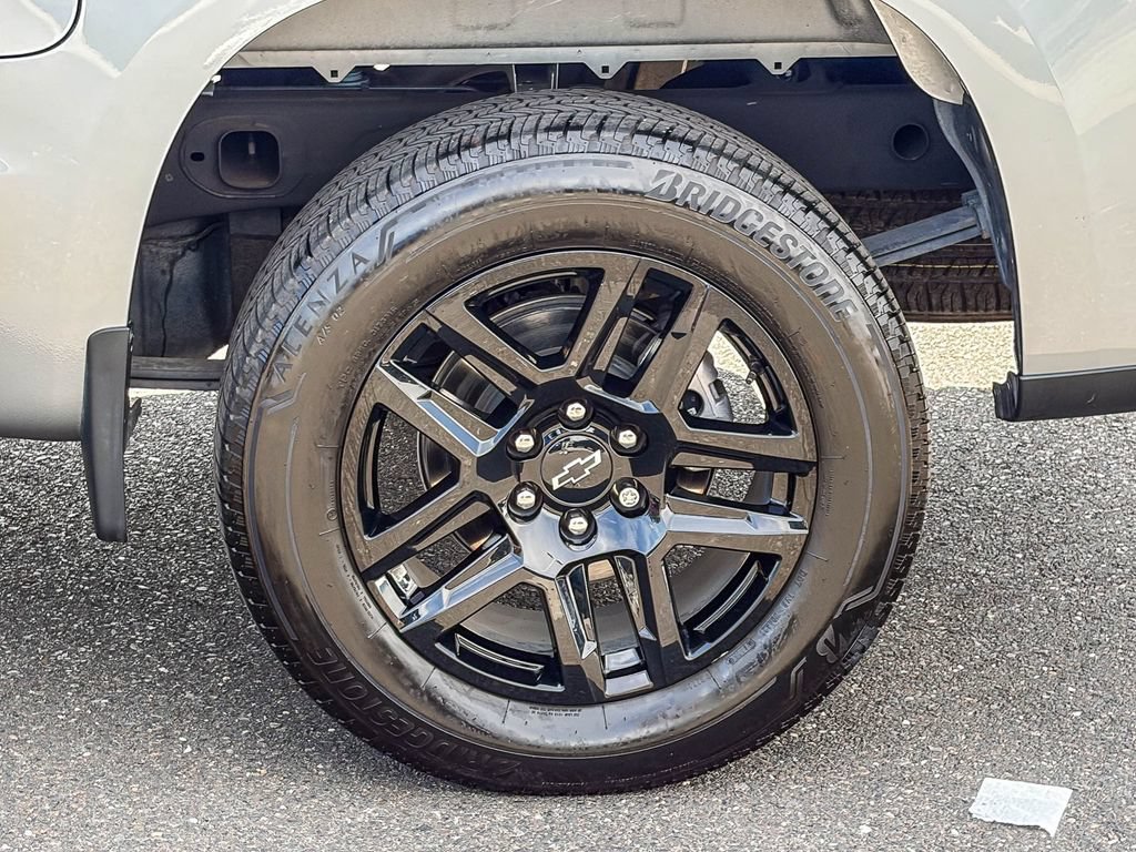 Certified 2025 Chevrolet Silverado 1500 Custom AWD/4WD image 15