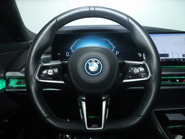 Certified 2023 BMW i7 xDrive60 image 25