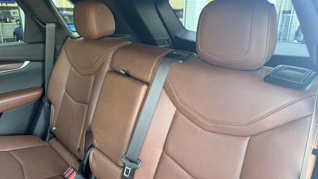 Certified 2023 Cadillac XT5 Premium Luxury AWD/4WD image 32