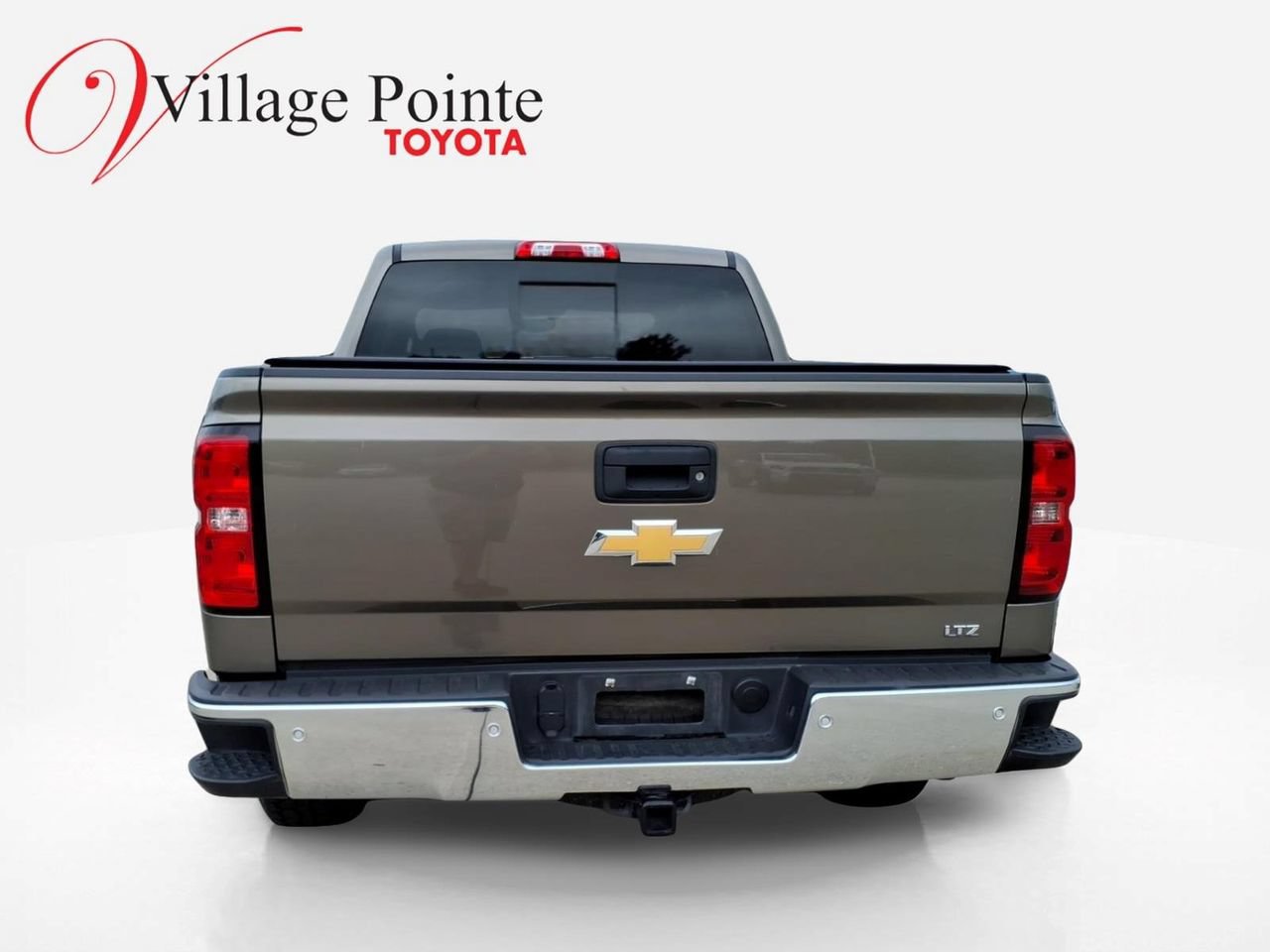 Used 2015 Chevrolet Silverado 1500 LTZ w/ LTZ Plus Package AWD/4WD image 3