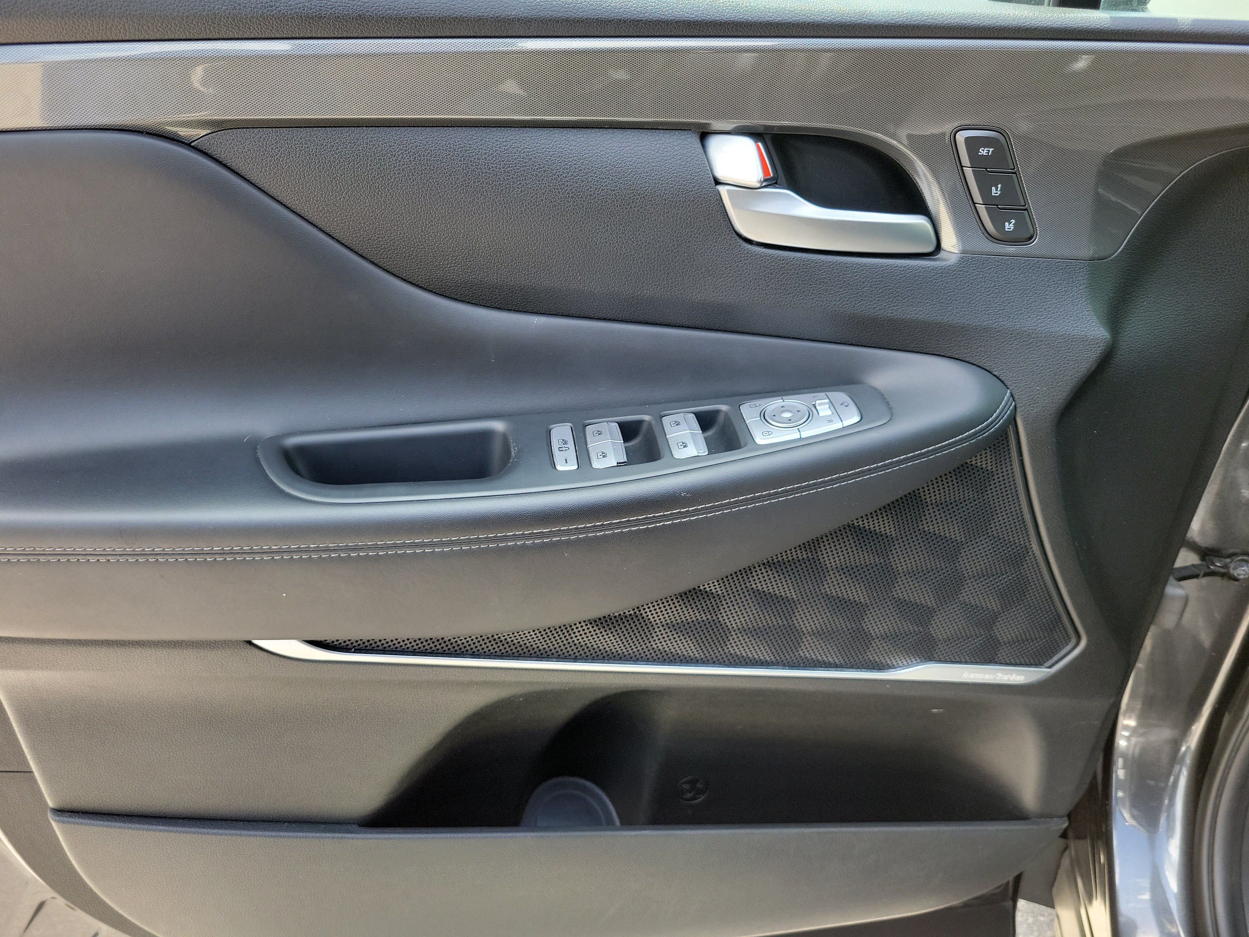 Used 2022 Hyundai Santa Fe Calligraphy FWD image 22