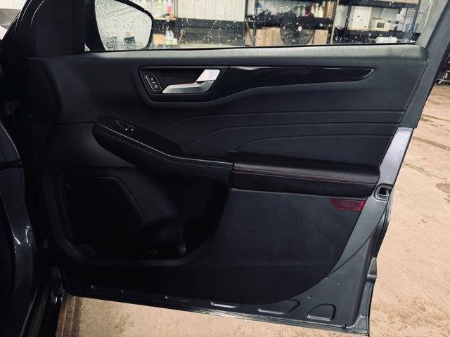 Used 2024 Ford Escape ST-Line image 16