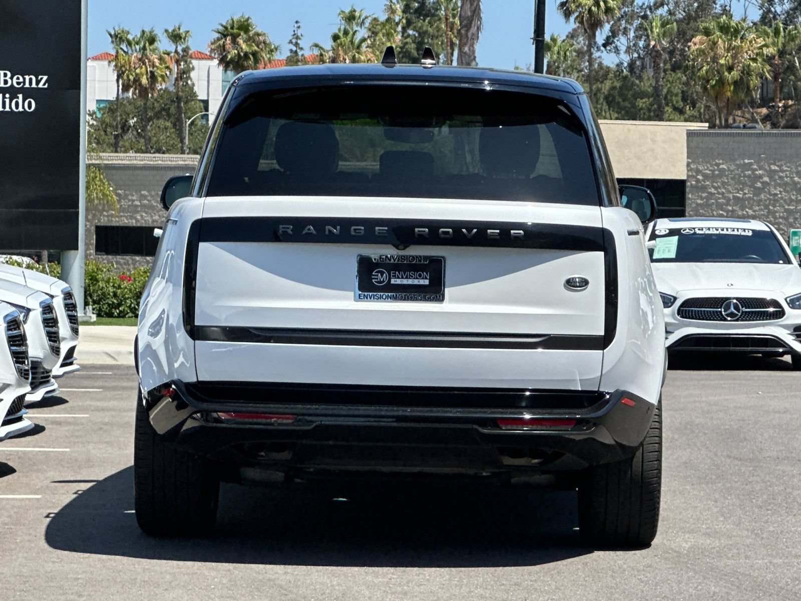 Used 2023 Land Rover Range Rover SE AWD/4WD image 4
