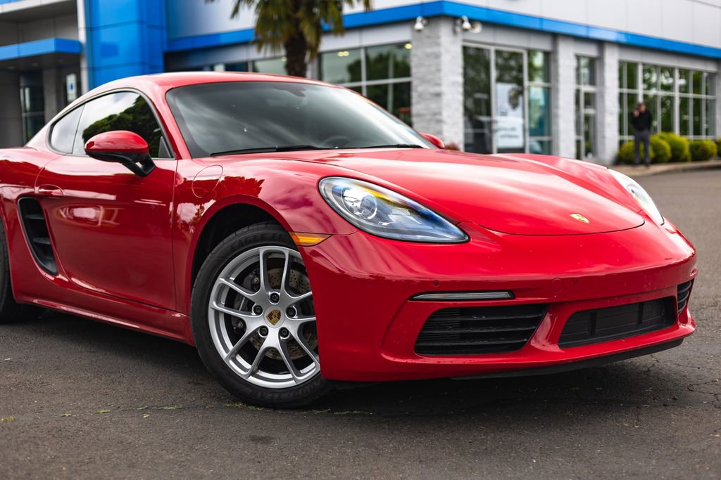 Used 2019 Porsche 718 Cayman RWD image 3
