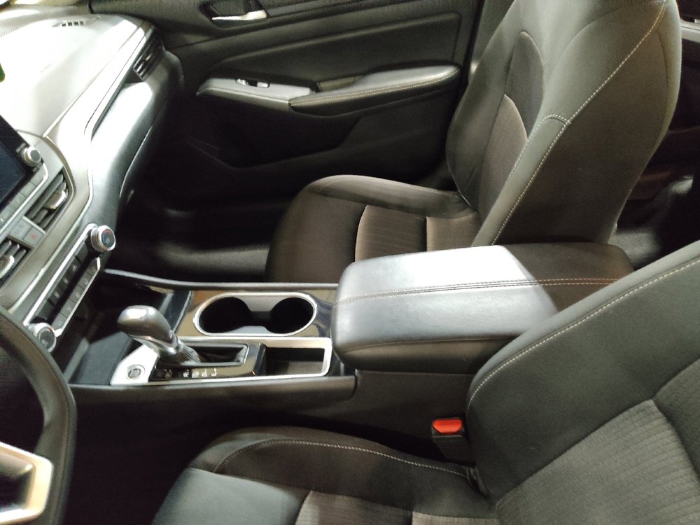 Used 2024 Nissan Altima 2.5 SV image 26