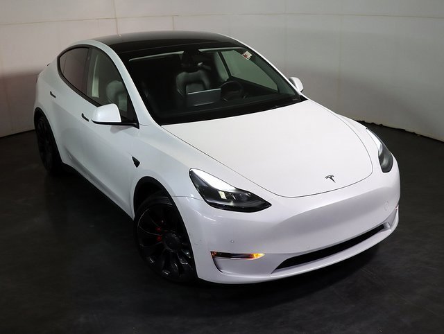 Used 2022 Tesla Model Y Performance image 7