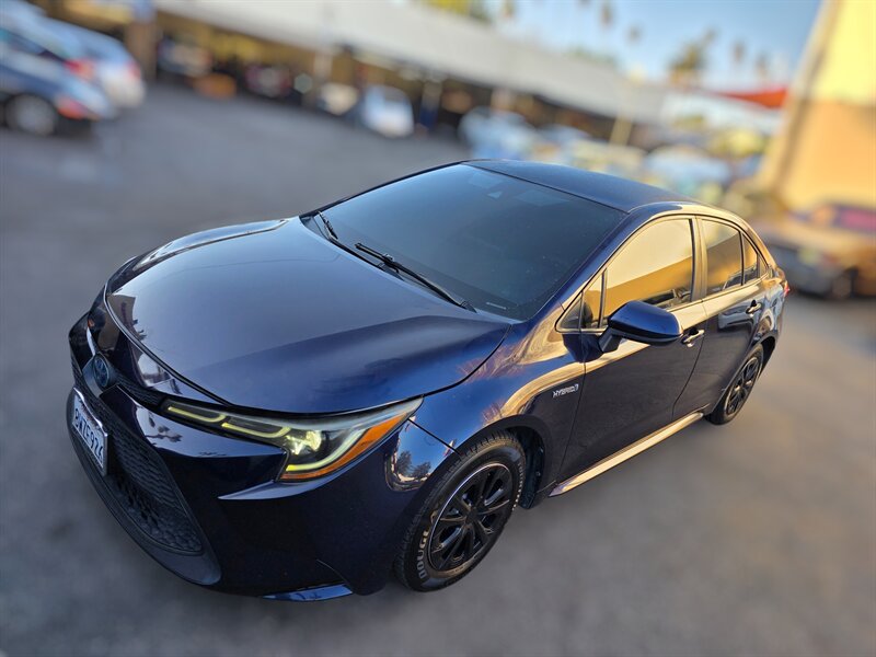 Used 2021 Toyota Corolla LE w/ Carpet Mat Package (TMS) FWD image 6