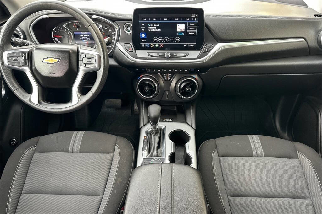 Used 2023 Chevrolet Blazer LT w/ Convenience Package image 11