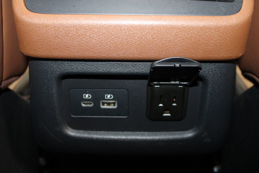 Used 2024 Nissan Pathfinder Platinum w/ Cargo Package image 37