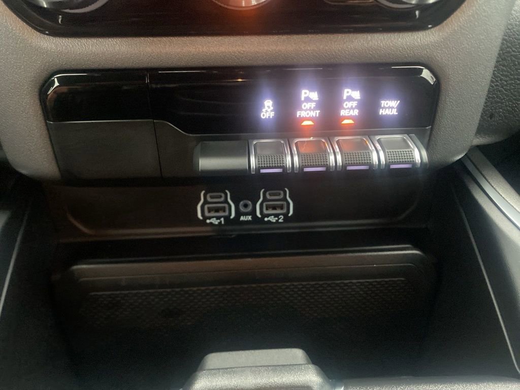 Used 2025 RAM 1500 Big Horn image 28